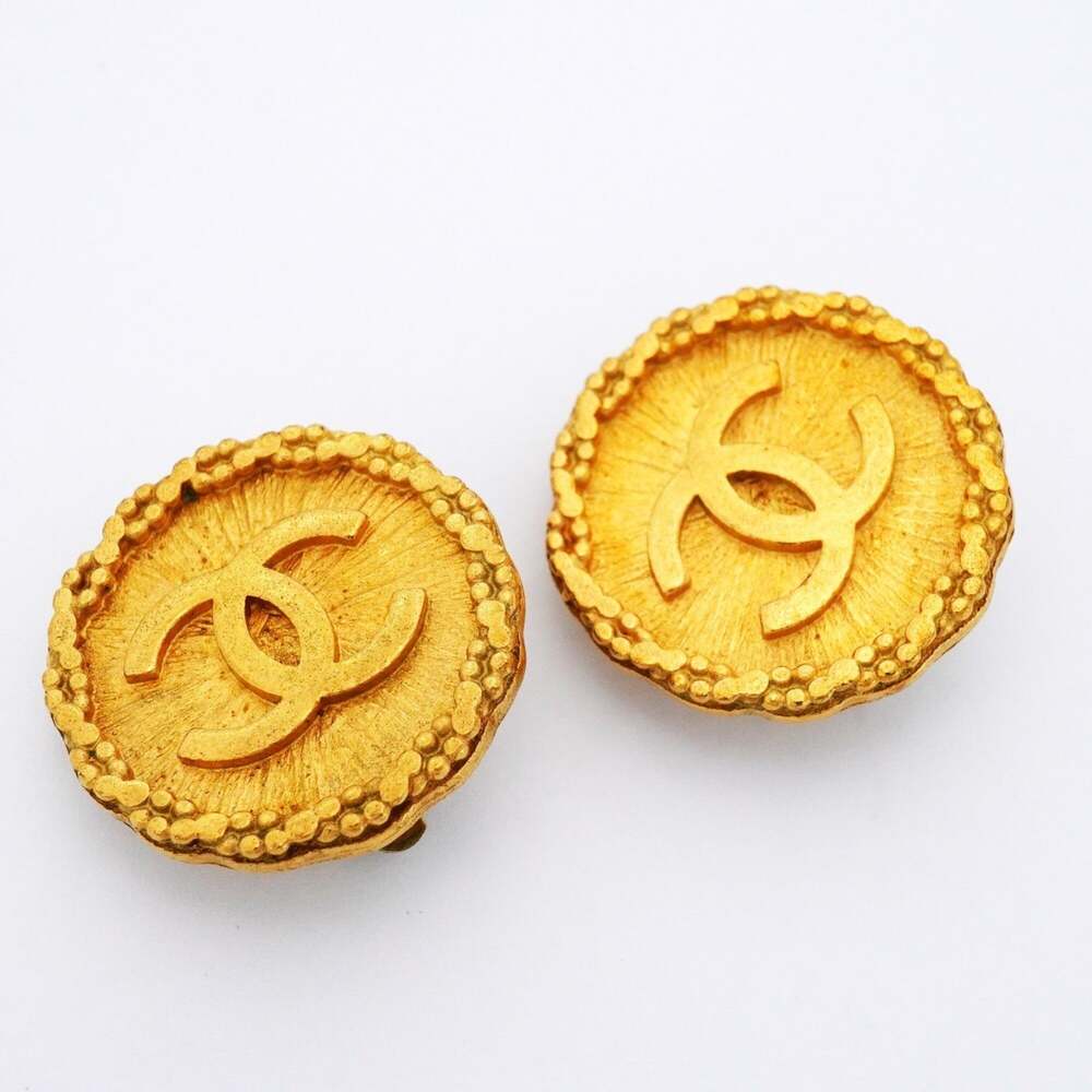 Chanel Cc Logo Clip-On Earrings Metal #250030C57B - Picture 2 of 6